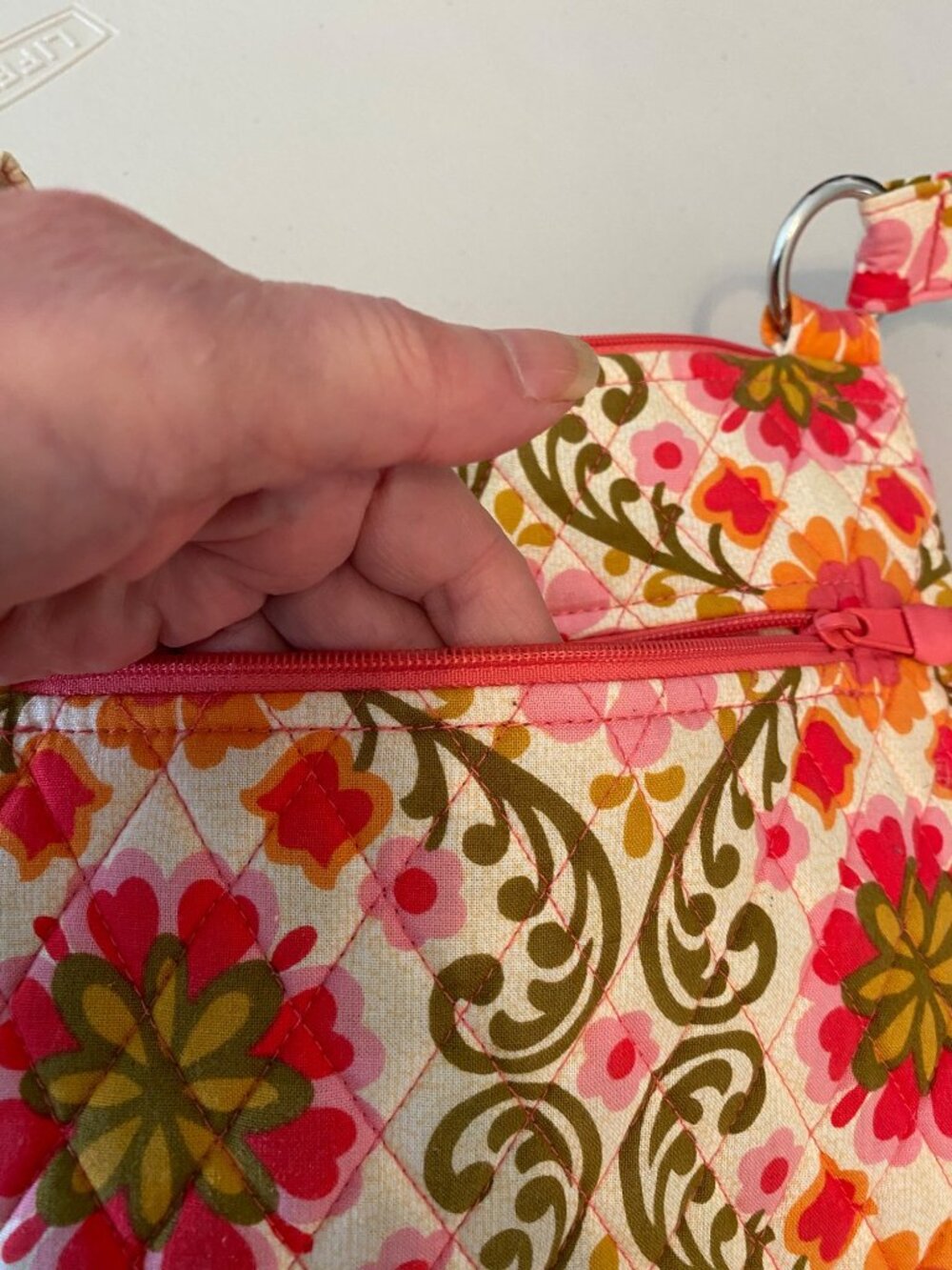 Vera Bradley Floral Quilted Crossbody Folkloric Zip Closure Purse Bag - Picture 9 of 11